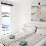 Daire Luna Nudist Place
