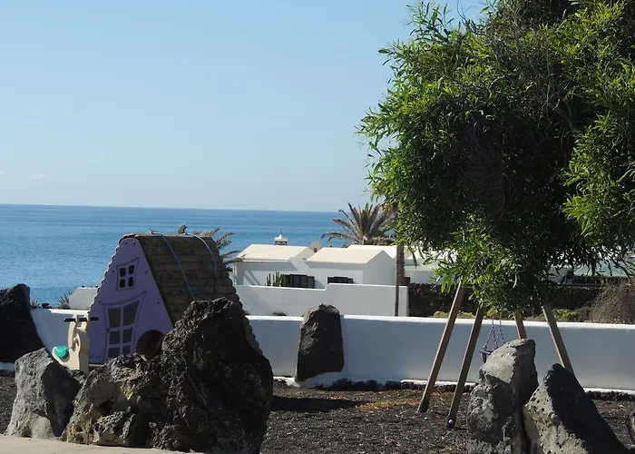 Luna Nudist Place Charco del Palo