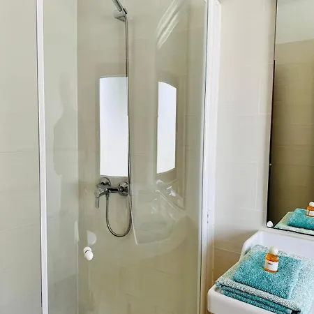 アパート Luna Nudist Place チャルコ・デル・パロ